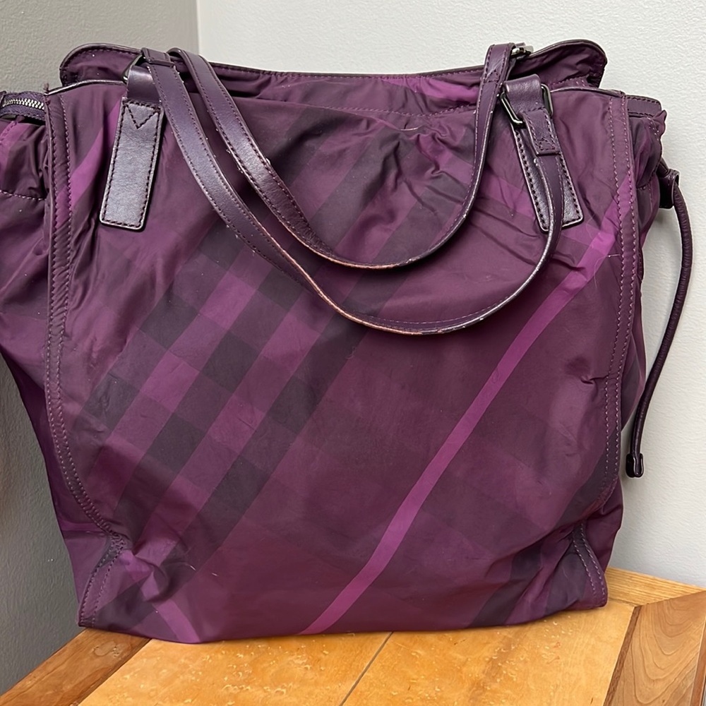 Authentic BURBERRY Buckleigh check nylon tote bag